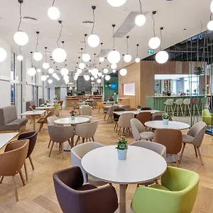 Hotel By Ihg
